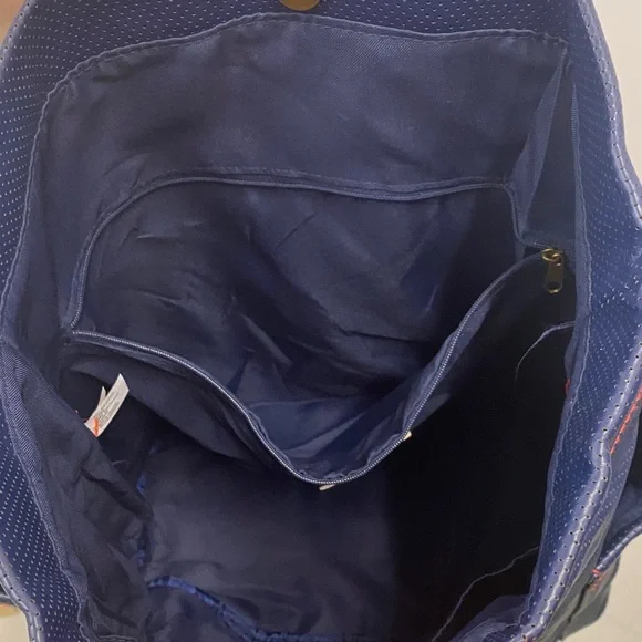 Universal Thread Blue and Red Accessory - Picture 4 of 4